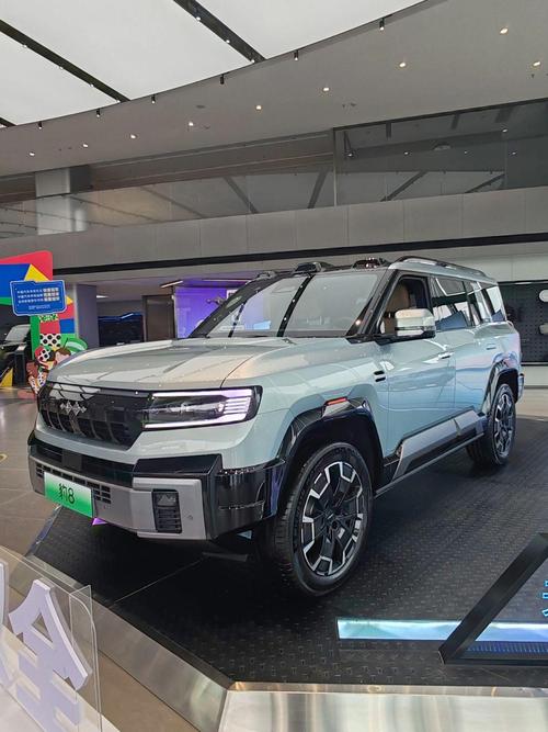 深圳238比亚迪方程豹硬派越野的爆款，英菲尼迪35周年与你共成长